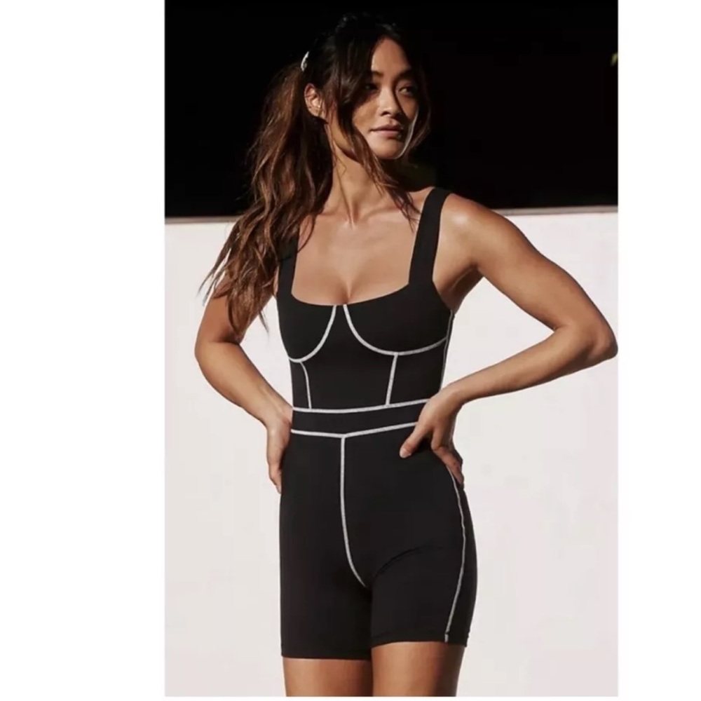 WeWoreWhat Black Jumpsuit Unitard Exposed Seems (white)